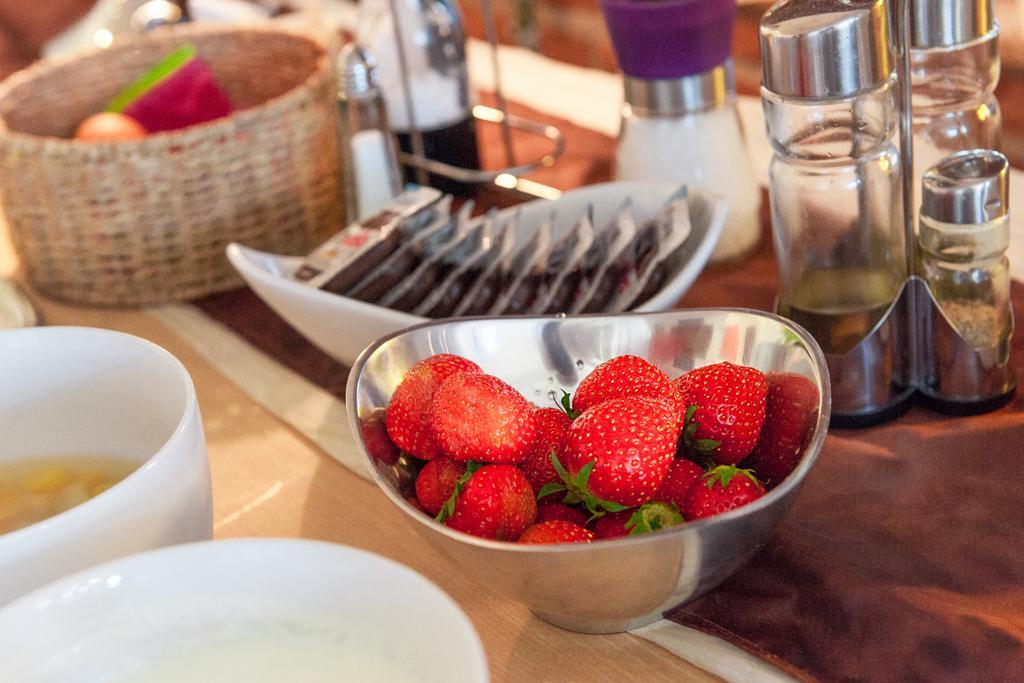 Hotel Restaurant Zum Heidekrug แบร์เซนบรุค ภายนอก รูปภาพ